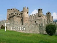 Il castello di Fenis in Val d'Aosta