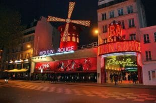 Parigi: il Moulin Rouge