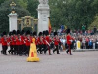 Cambio della Guardia, Londra