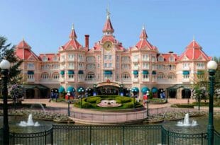 Disneyland hotel