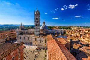 Siena, la piazza e il duomo