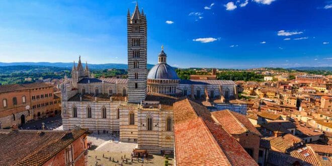 Siena, la piazza e il duomo